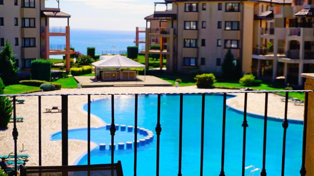 Hc Apartments Kaliakria Topola Exteriör bild
